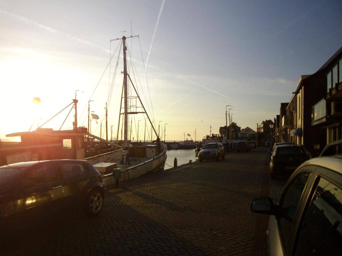 Zicht Op Zee Bed & Breakfast Urk Luaran gambar